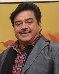 Sonakshi Sinha Claps Back at Mukesh Khanna: A Call for Respect and Understanding 141 shatrughan sinha