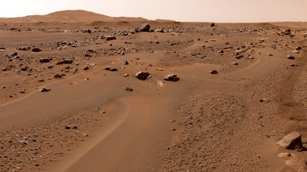 The Hidden Dangers of Martian Dust: Health Risks for Astronauts 140 martian