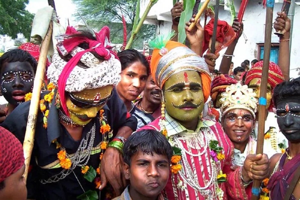 Discover the Mewar Gavari Dance Festival’s mesmerizing 40-day performances, rich folklore, and tribal devotion—an awe-inspiring cultural phenomenon of Mewar 123 Gavari-festival
