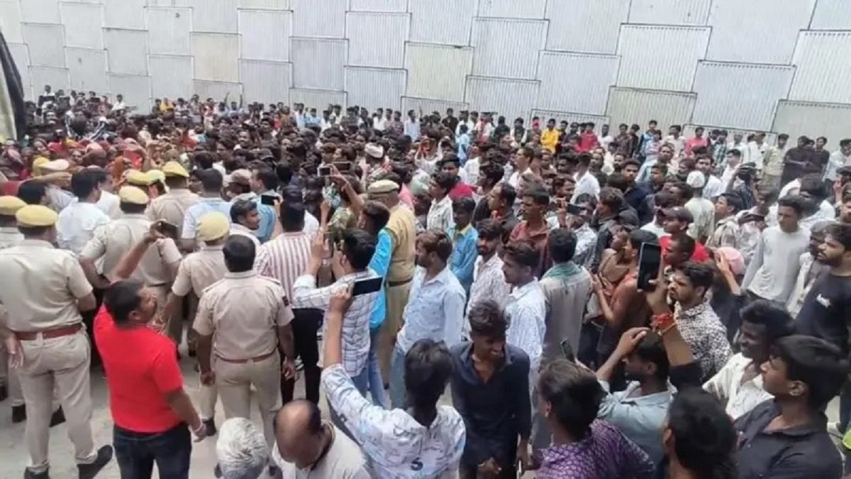 Udaipur minor rape protest turns violent as villagers demand swift justice 139 Udaipur minor rape protest