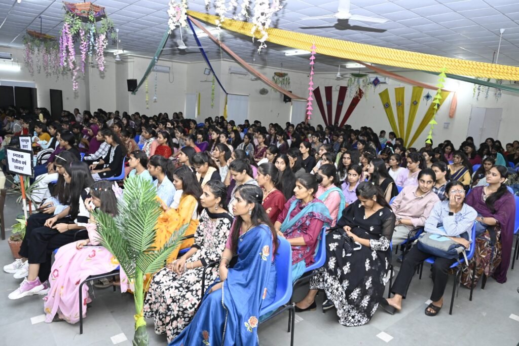 Vedanta PG Girls College
