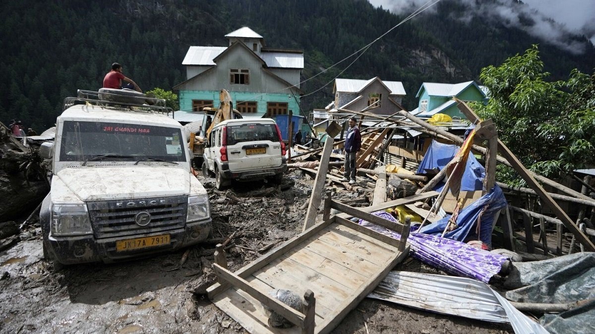 SC notice illegal tree felling underscores —how unchecked deforestation worsened Himalayan floods and what governments must do now 139 SC notice illegal tree felling