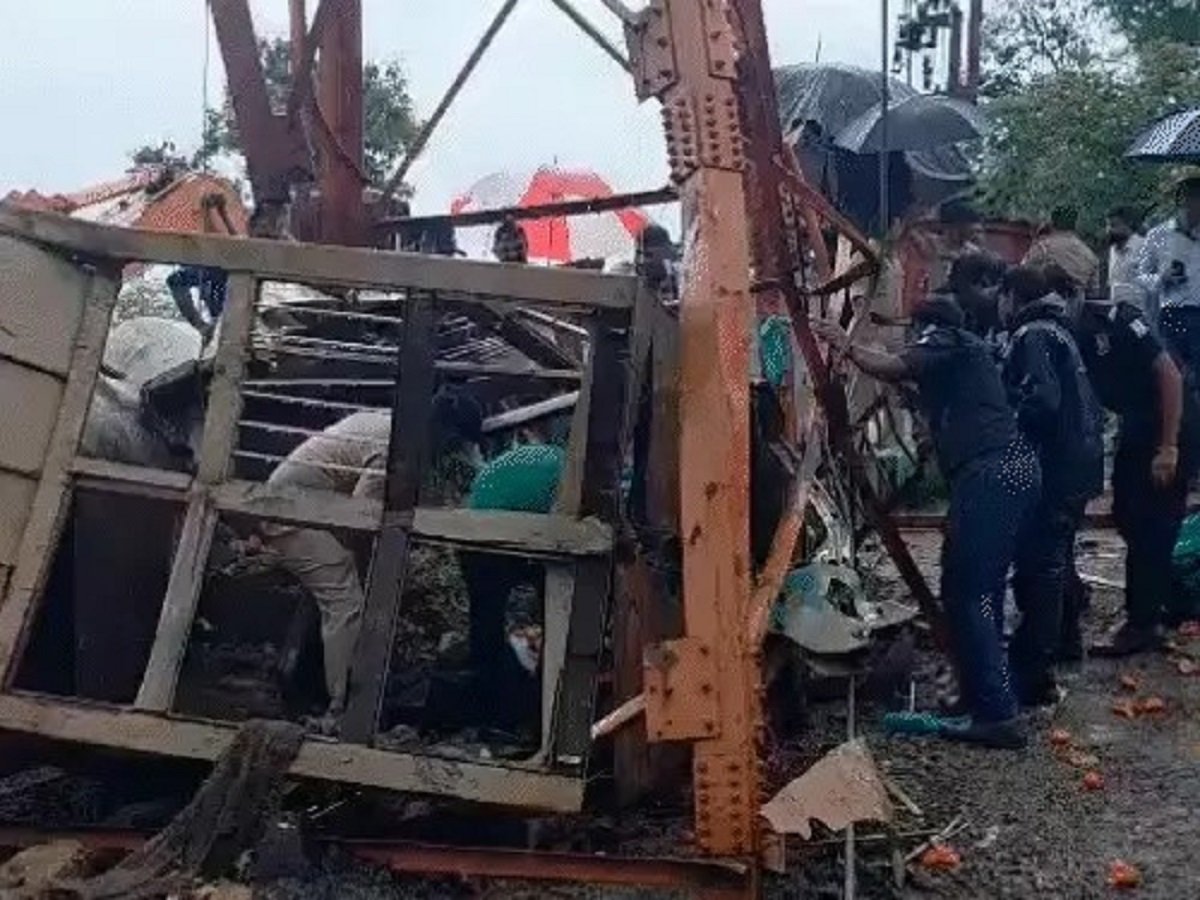 Pavagadh Ropeway Collapse in Gujarat leaves 6 dead and several injured as a goods trolley catastrophically broke down- 132 The Pavagadh Ropeway Collapse