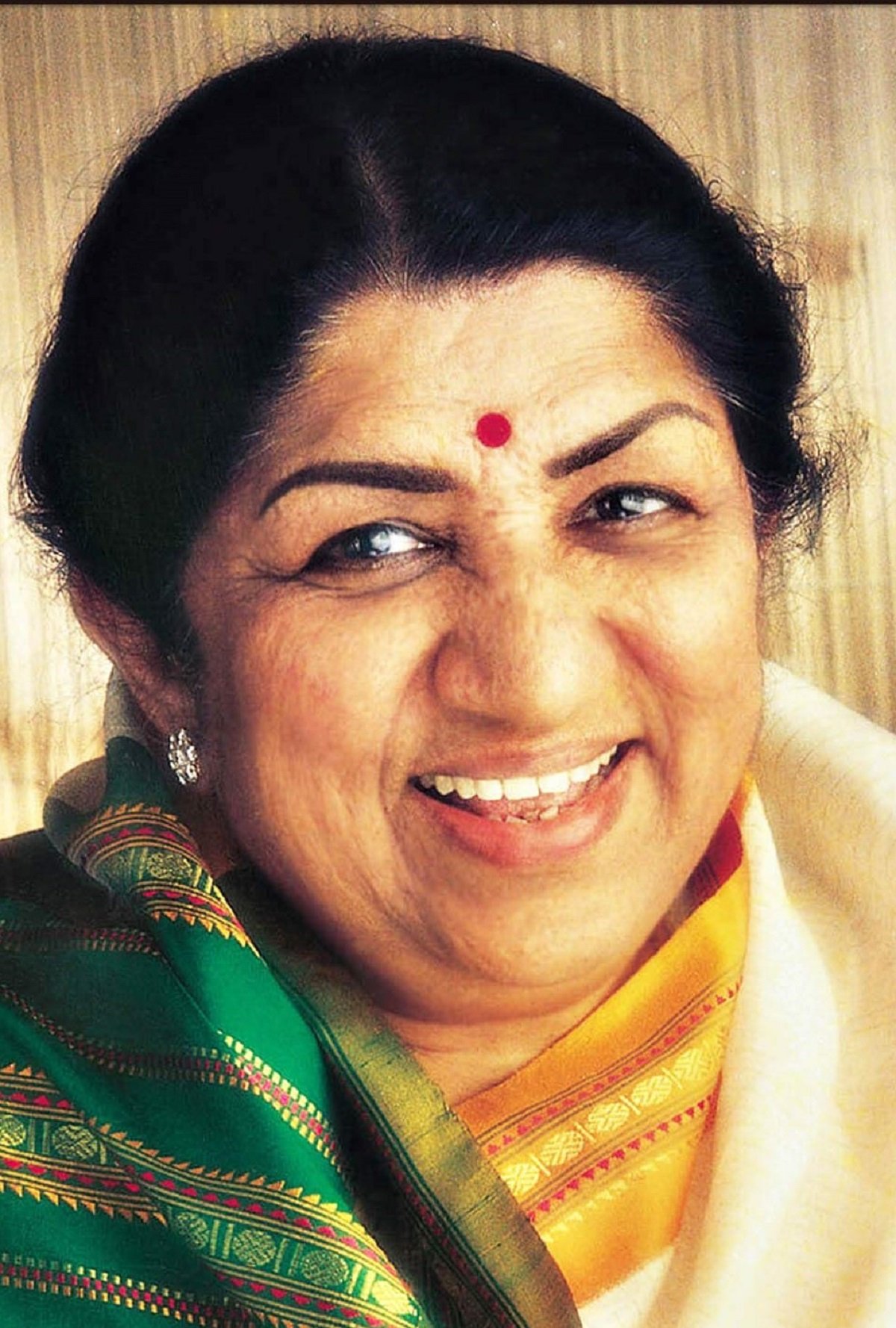 Lata Mangeshkar Biography, her inspiring journey, struggles, awards, and untold facts- 140 Lata Mangeshkar biography is not just the story of a singer