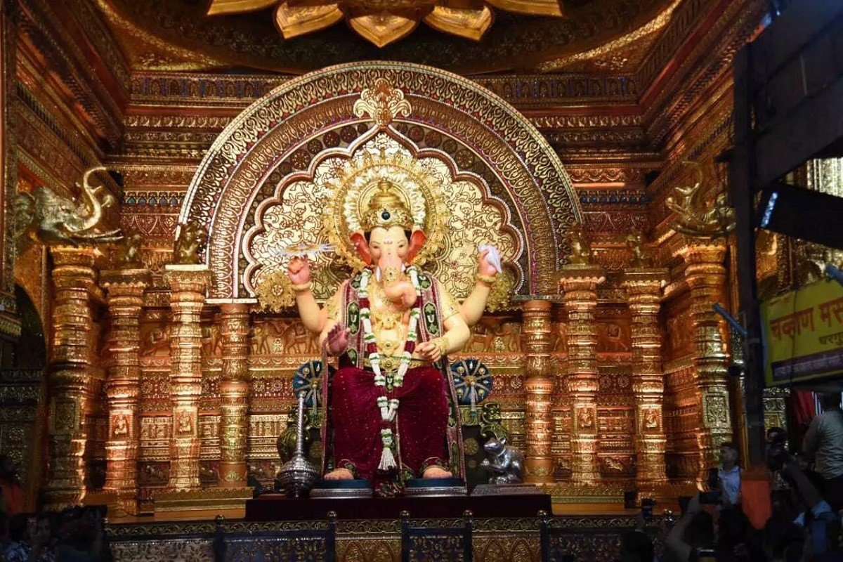 Mumbai Ganesh Visarjan Security is elevated with AI, drones, 10,000+ CCTVs, over 21,000 police personnel and 132 This Ganesh Visarjan