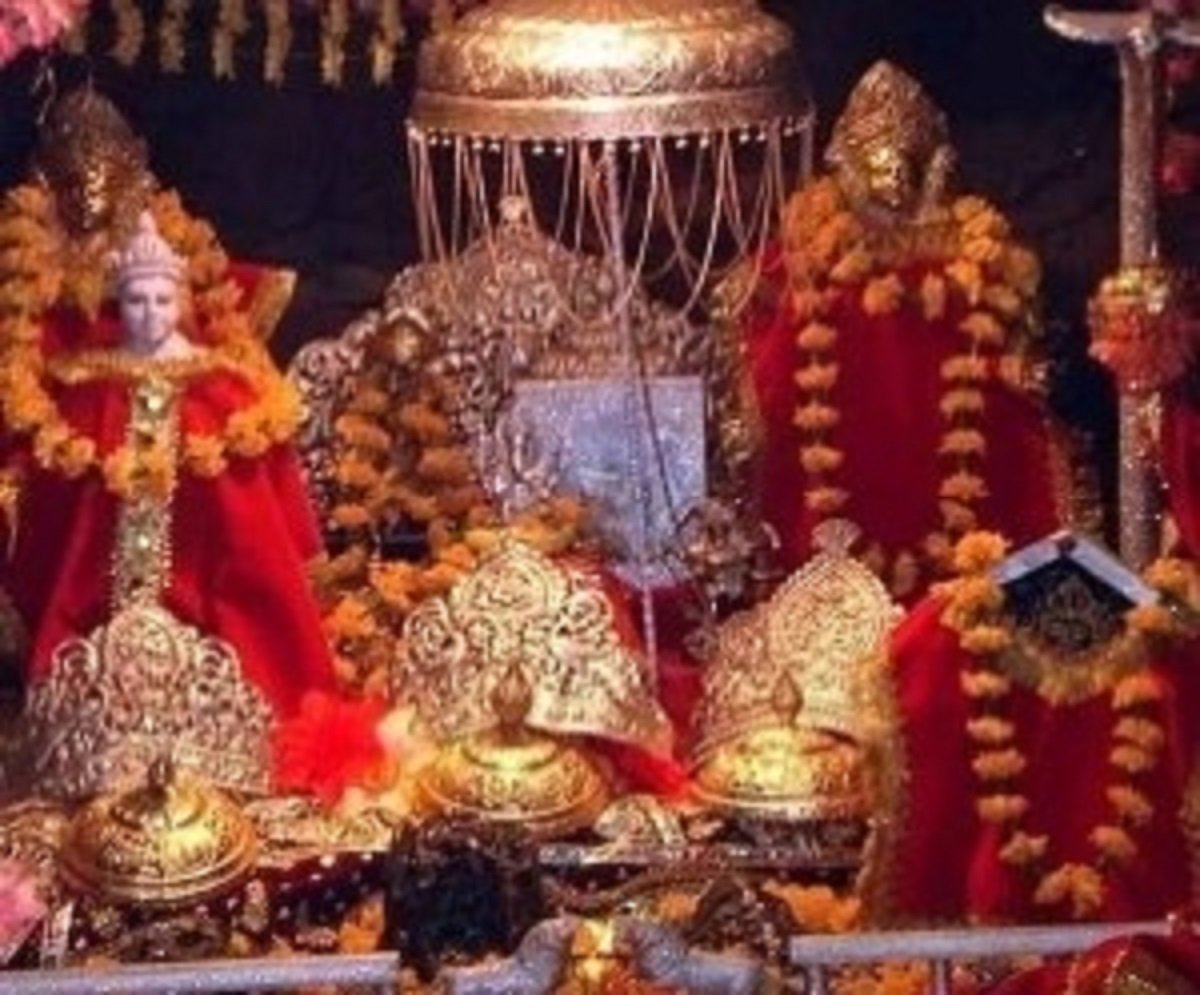 Vaishno Devi Temple history and mythology. Learn about the cave shrine, Bhairavnath’s legend, and why millions of devotees visit every year- 147 Mata Vaishno devi 1