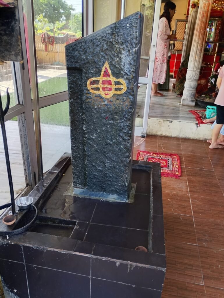 at Dhaawas Shiv Temple reflect the timeless essence of Hindu faith—devotion 2