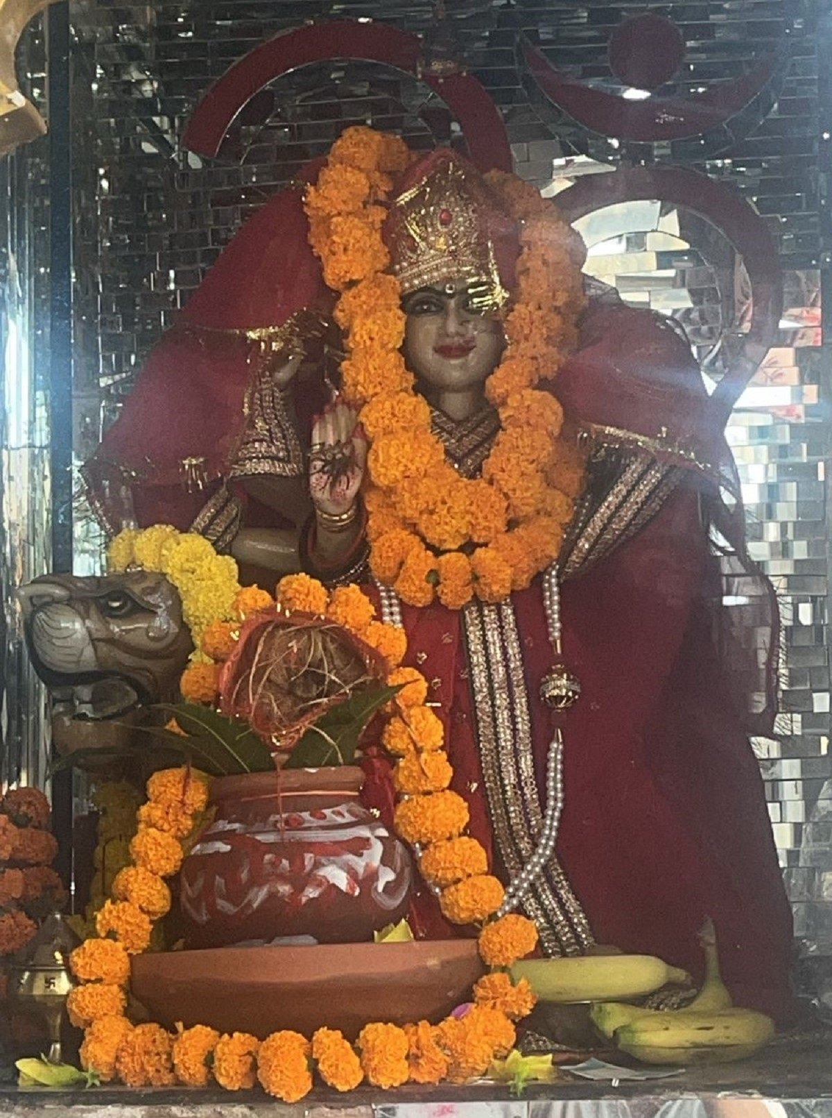 Shardiya Navratri 2025 at Dhaawas Shiv Temple, where nine days of devotion, rituals, and divine energy attract thousands of devotees- 161 at Dhaawas Shiv Temple reflect the timeless essence of Hindu faith—devotion