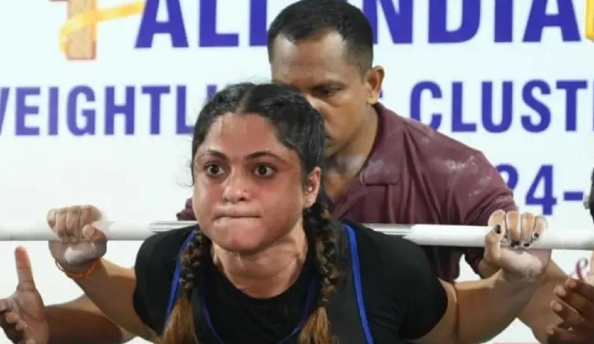 pregnant-weightlifting-145kg-feat-redefines-strength- 160 Pregnant weightlifting has entered the public consciousness