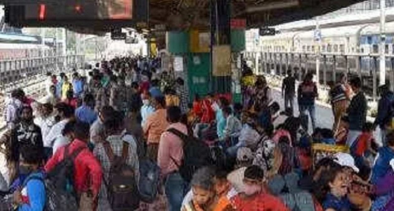 Chhath train crowd crisis- Rahul Gandhi challenges where the promised 12 000 special trains- 139 The Indian Railways, anticipating the massive travel surge during Diwali and Chhath, announced that they would run up to 12,000 special train trips