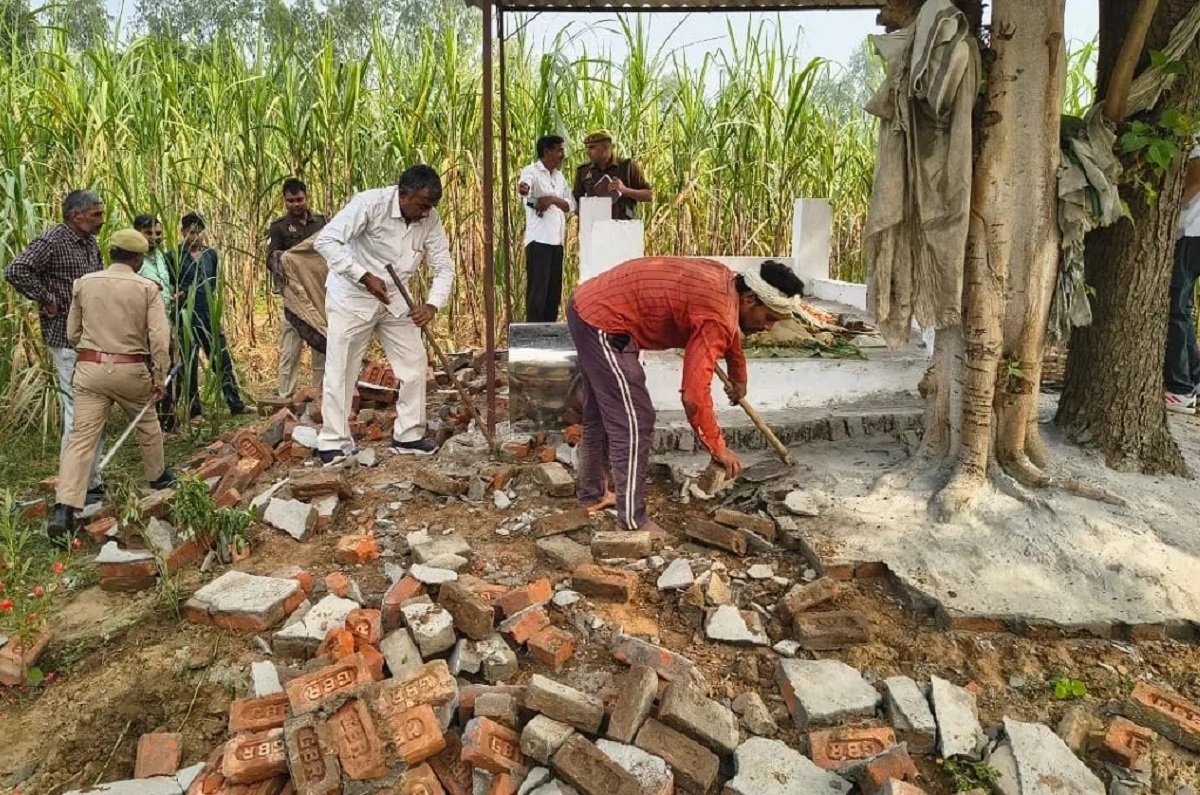 Illegal mausoleum farm field Bijnor- Authorities react swiftly to unauthorised shrine built overnight in a farmer’s field- 154 illegal mausoleum farm field Bijnor